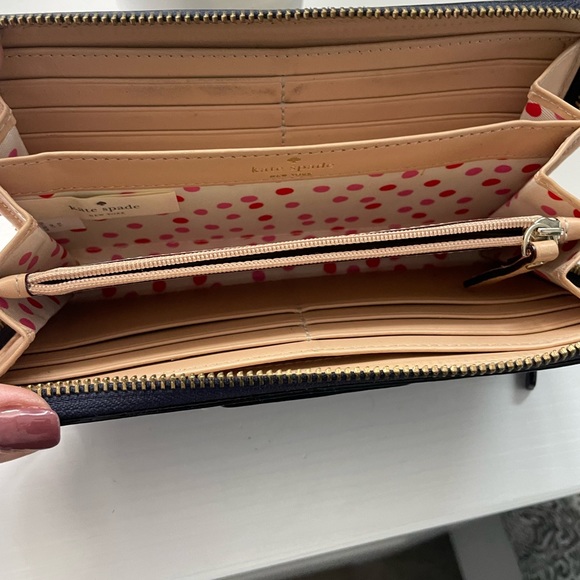 Kate Spade wallet - Picture 2 of 2